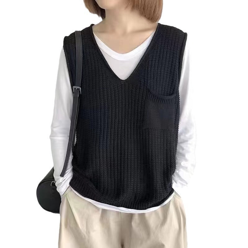 Damen Strickweste mit V-Ausschnitt und praktischer Brusttasche EB