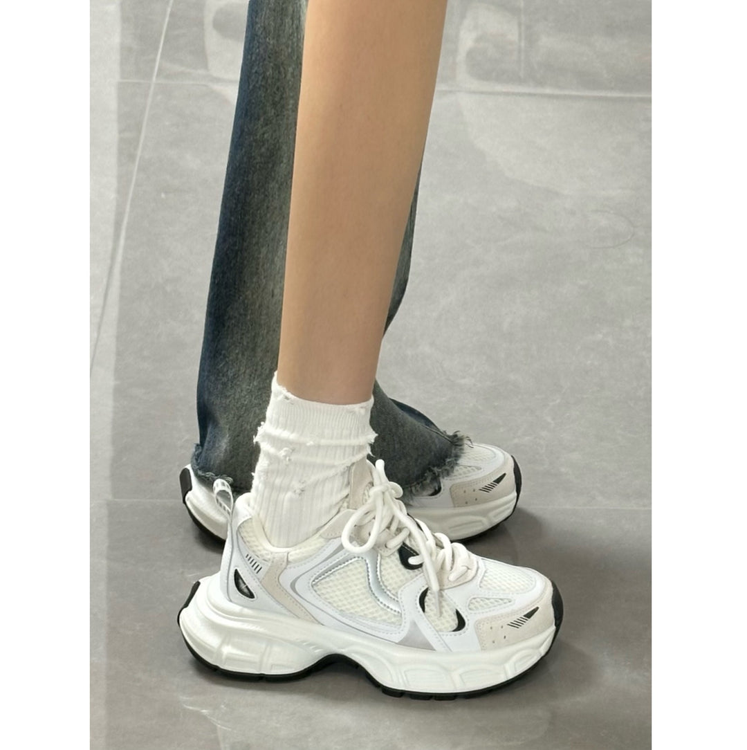 Damen Sportliche Sneakers mit atmungsaktiver Mesh-Oberfläche und dämpfender Sohle EB