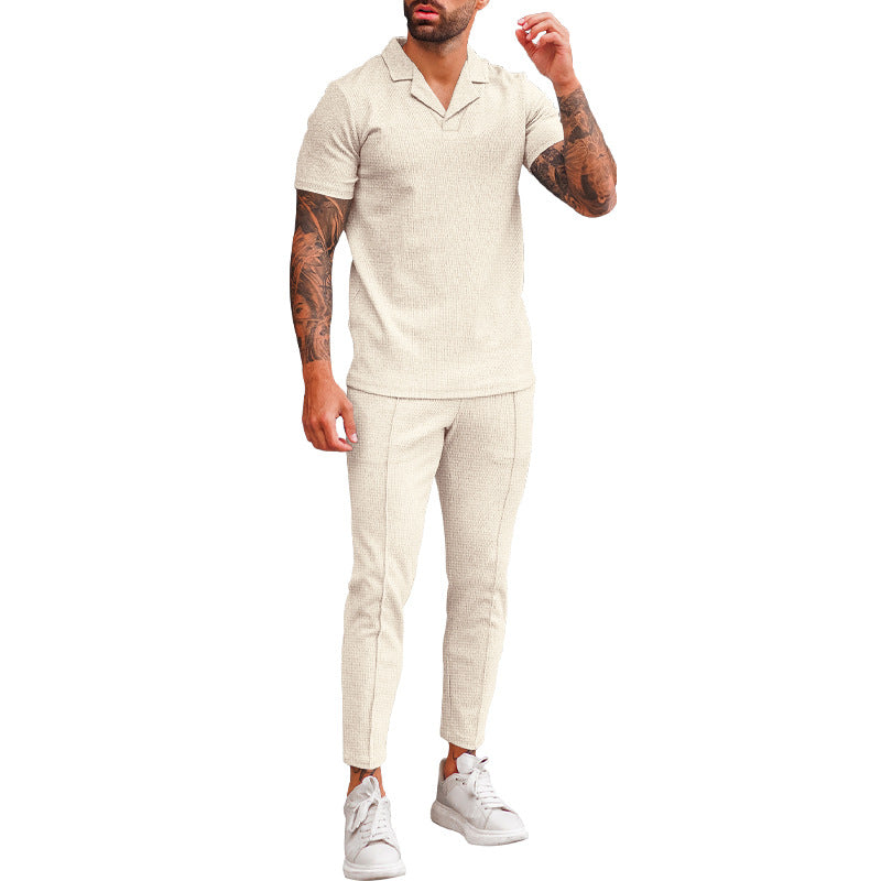 Herren modernes Freizeit-Set mit poloähnlichem Oberteil und schmal geschnittenen Hosen EB