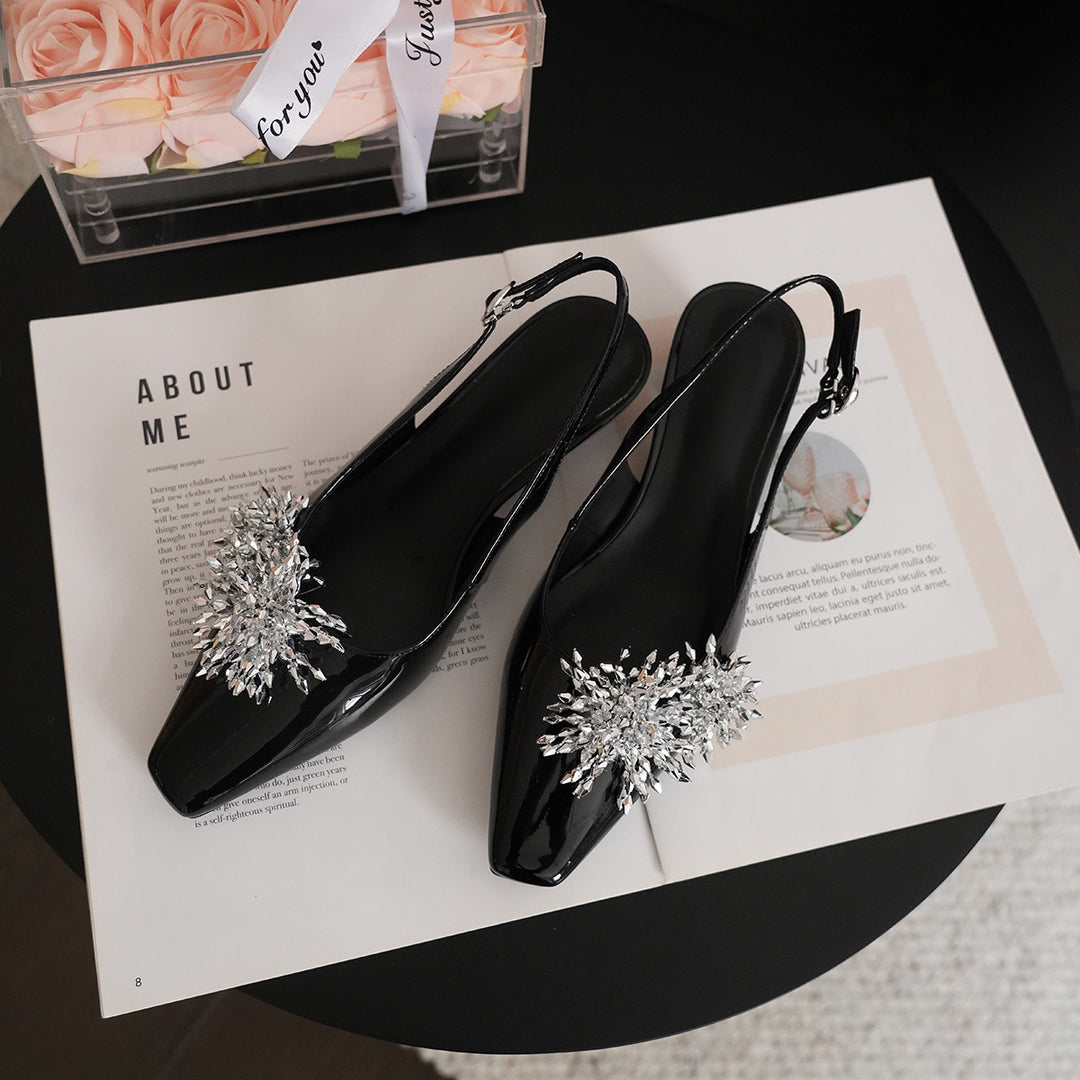 Damen Slingback-Pumps mit funkelnden Metallapplikationen und elegantem Design EB