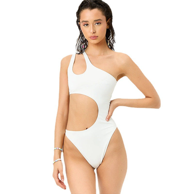 Damen Einteiliger Badeanzug mit innovativem Cut-Out und asymmetrischem Design EB