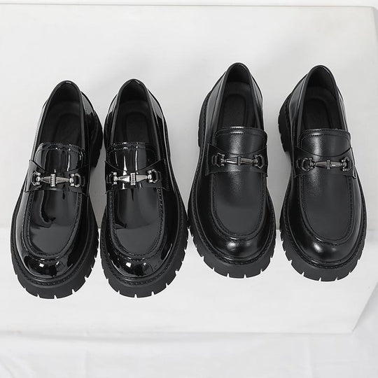 Herren Modische Loafers mit robustem Sohlenprofil und edler Schnallenverzierung EB