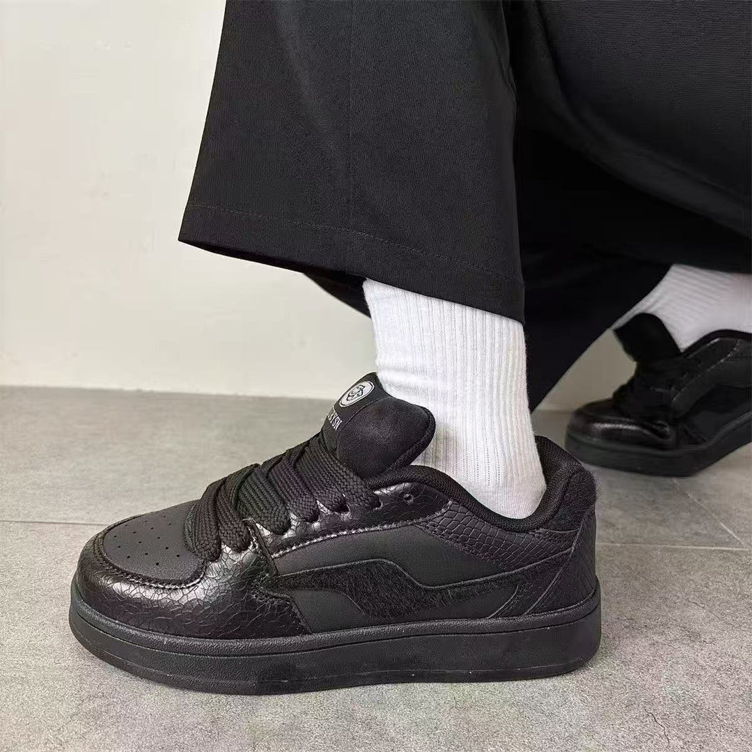Damen Sportliche Sneakers mit strukturiertem Obermaterial und rutschfester Sohle EB