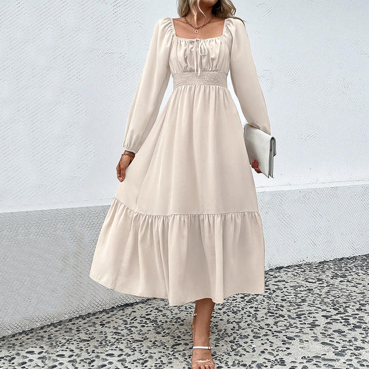 Damen gerafftes Midikleid mit Smok-Taillenbund, eckigem Ausschnitt, langen Puffärmeln und stufigem Volantrock Eichborn Berlin