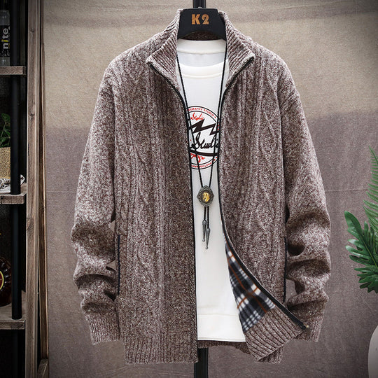 Herren Strickjacke mit Kunstlederdetails und hohem Kragen EB