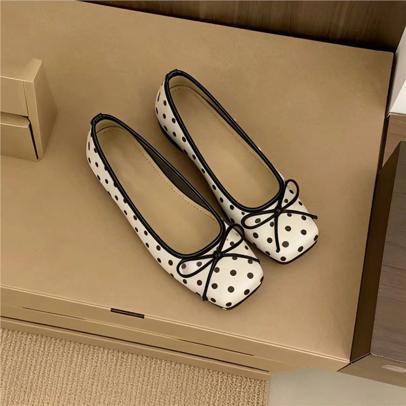 Damen Ballerinas mit Punkten und zarter Schleifenverzierung EB