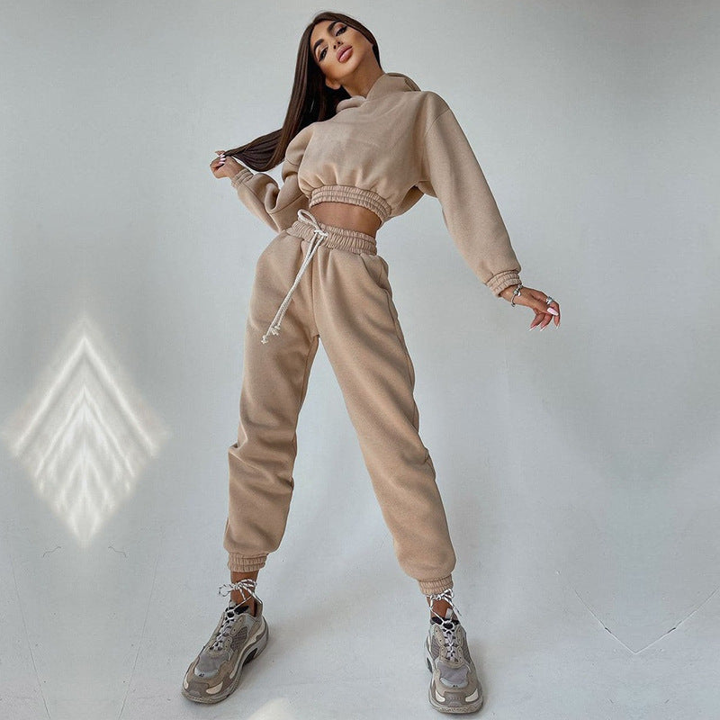 Damen cropped Stehkragen-Sweatset mit elastischem Taillenbund und hochtaillierter Tapered-Jogginghose Eichborn Berlin
