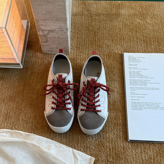 Damen Sportliche Sneakers im minimalistischen Design mit atmungsaktiver Obermaterialkombination EB