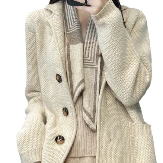 Damen Strickjacke mit oversized Schnitt und lässigem Kragen EB