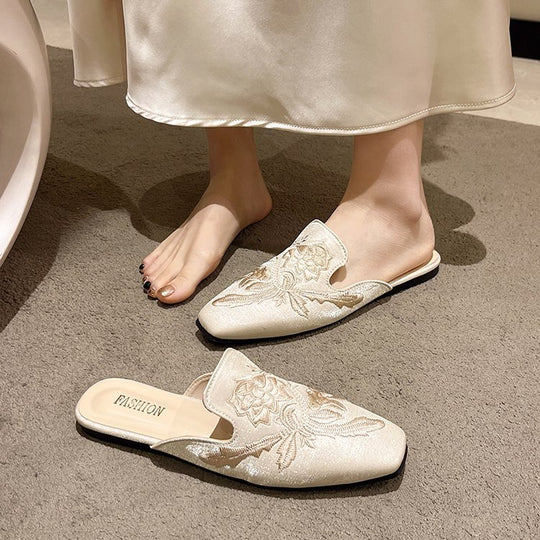 Damen elegante Mules mit floralen Stickereien EB