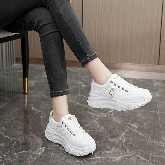 Damen modische Sneakers mit verstärktem Sohlenprofil und gepolsterter Innensohle EB