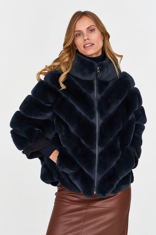 Damen Kuschelige Kunstpelzjacke mit Steppdesign EB