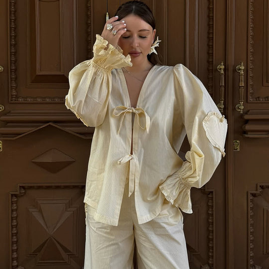 Damen lässige Loungewear-Kombination mit voluminösen Ärmeln EB