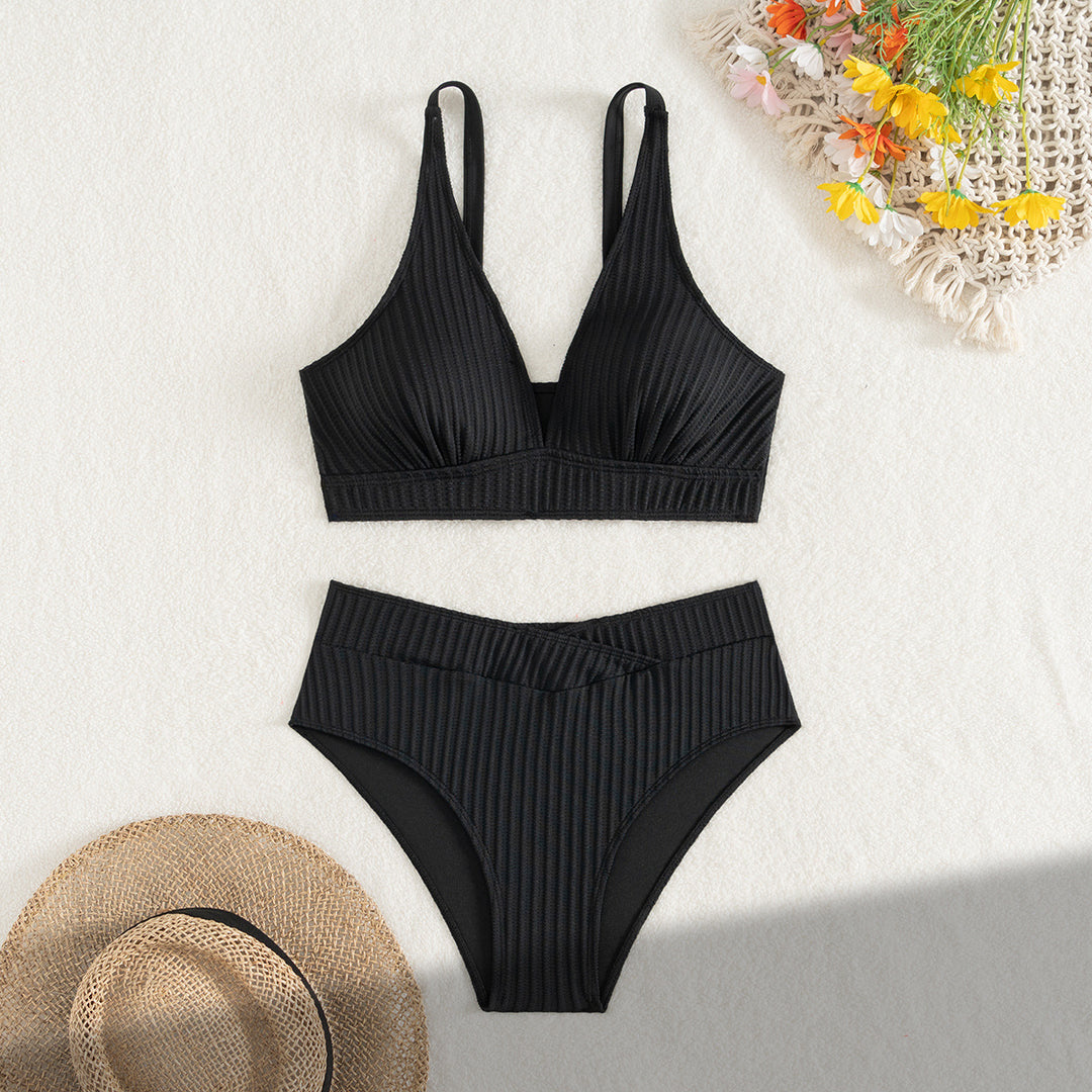 Damen Komfortabler Bikini mit raffinierten Rippendetails EB