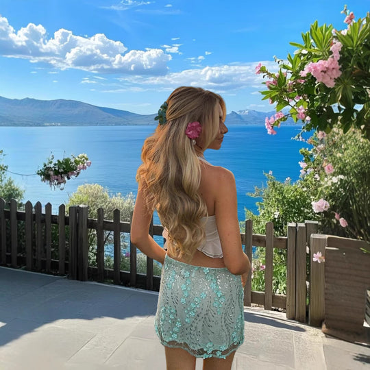 Damen kurzer Rock mit funkelnden Pailletten und boho-inspiriertem Design EB