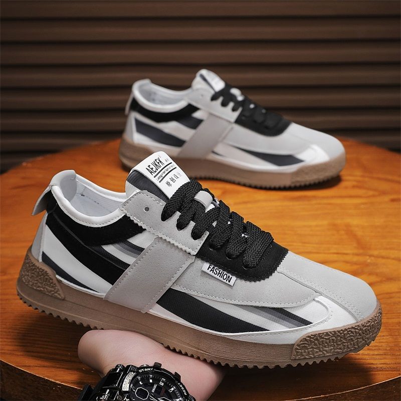 Damen Sportliche Sneakers mit atmungsaktiven Elementen und rutschfester Sohle EB
