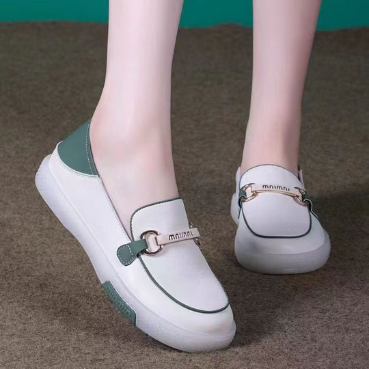 Damen Slip-On Sneakers mit elegantem Metallverschluss und komfortablem Fußbett EB