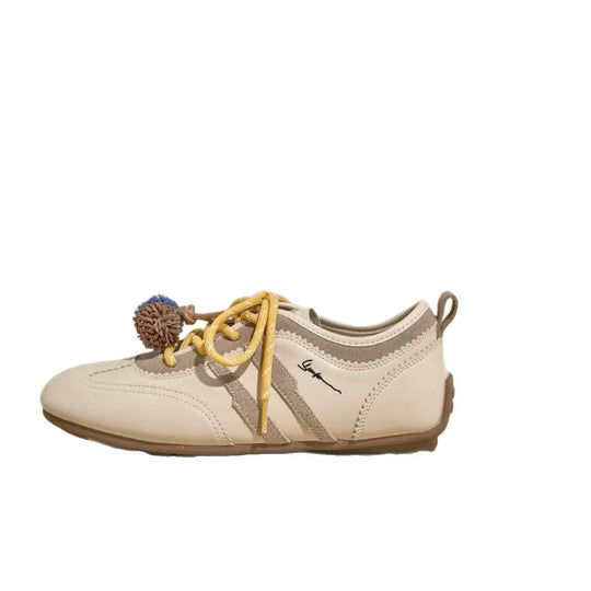 Damen Sneakers mit verspieltem Pompon-Design und bequemer Sohle EB