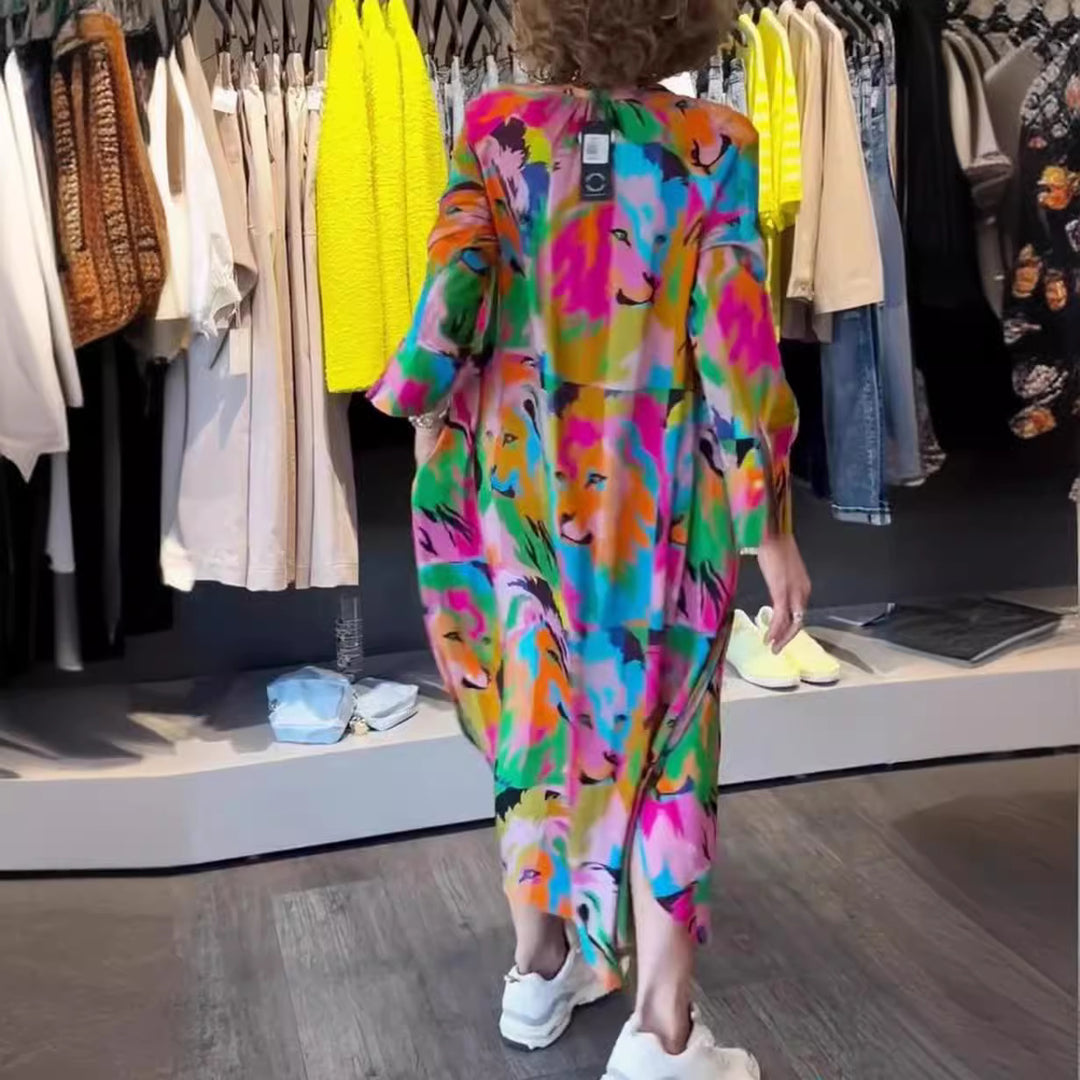 Damen Freizeit Maxikleid mit buntem Löwen-Design und praktischen Taschen Heidi-Mode