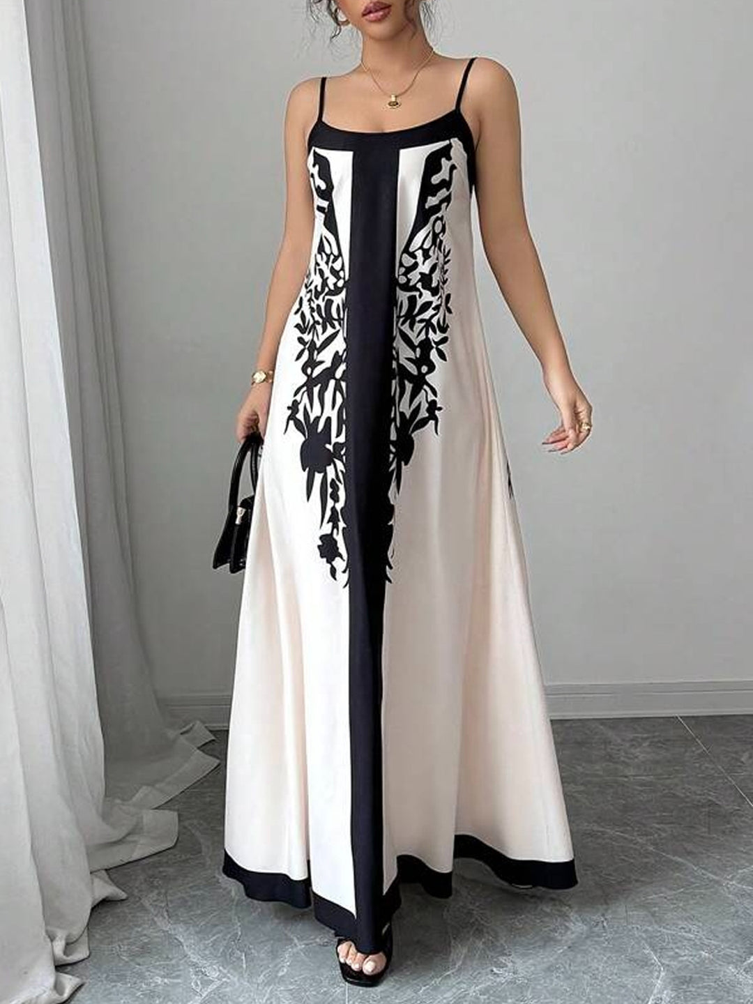 Damen Maxikleid mit floralem Design und seitlichen Schlitzen EB