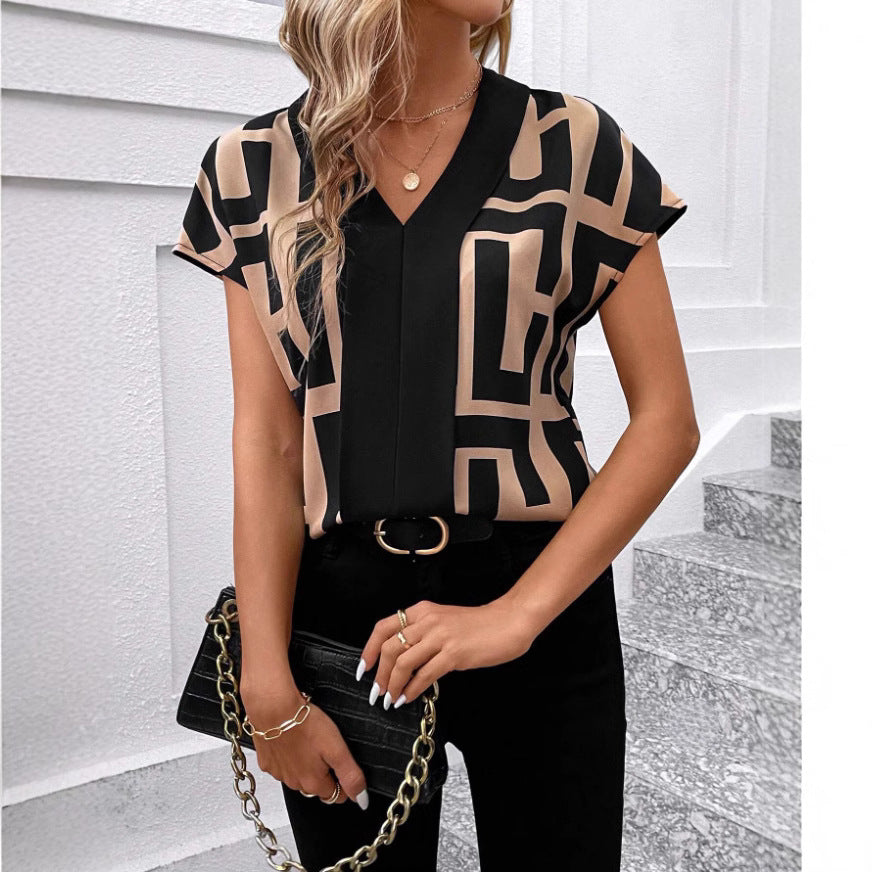 Damen Elegant geschnittene Bluse mit modernem grafischen Muster EB