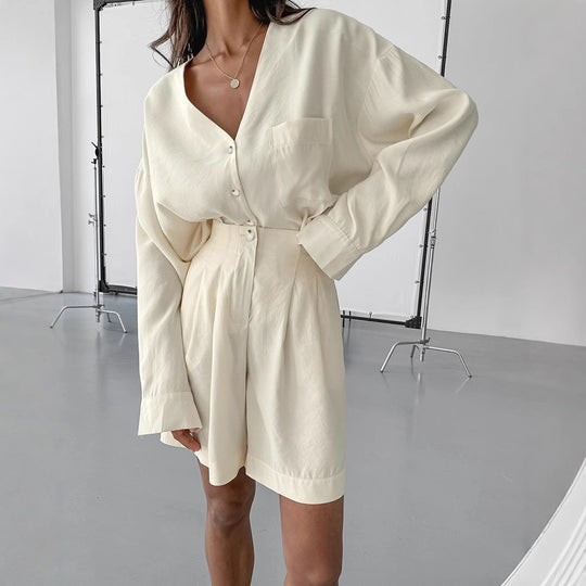 Damen bequemer Schlafanzug mit Knopfleiste und kurzen Hosen EB