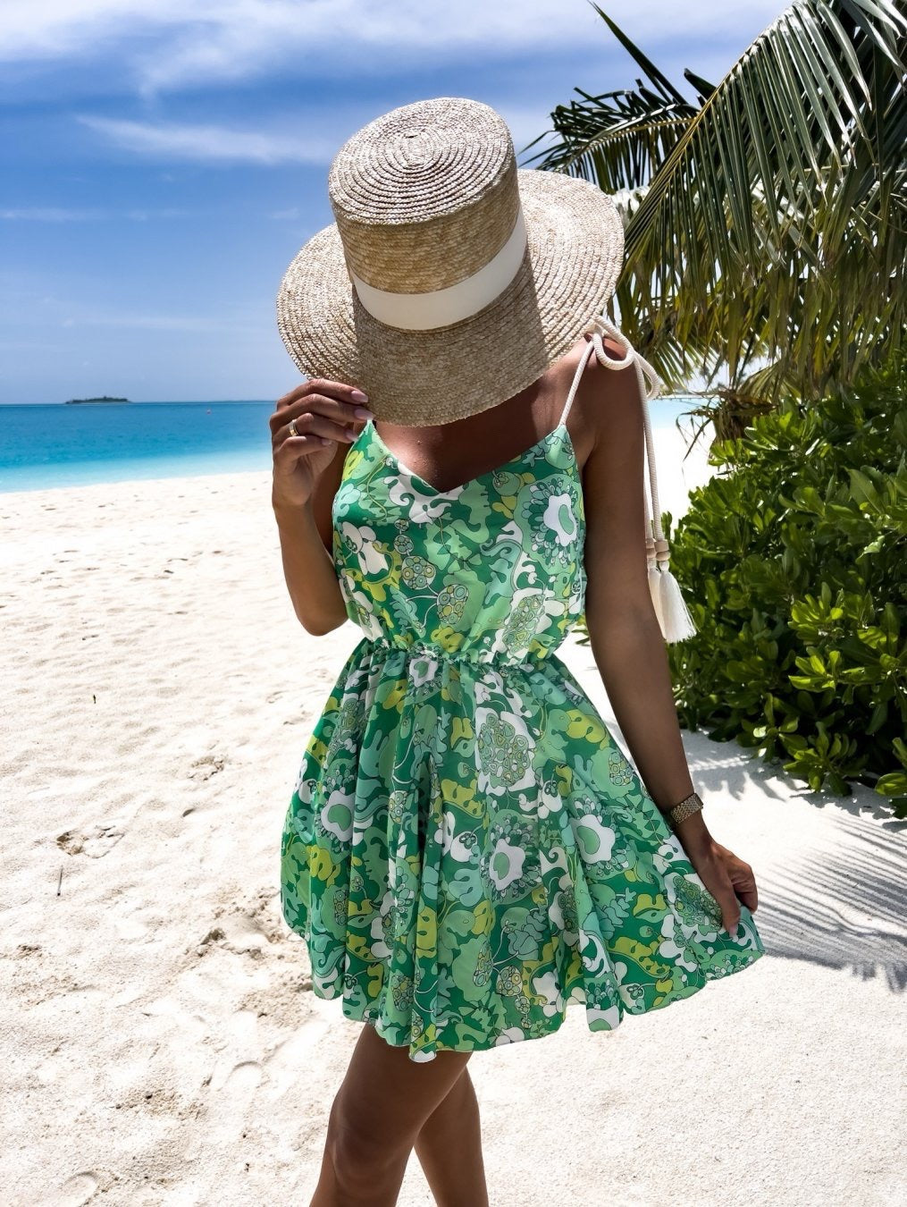 Damen luftiges Strandkleid mit floralen Mustern und süßem Schnitt EB