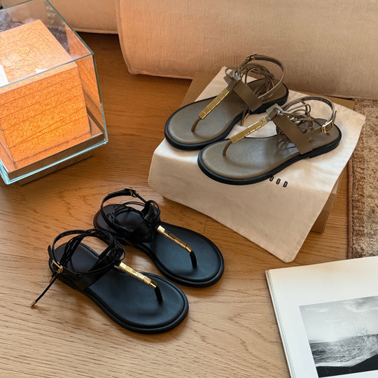 Damen Modische Zehentrenner-Sandalen mit verstellbarem Riemen und goldener Schnalle EB