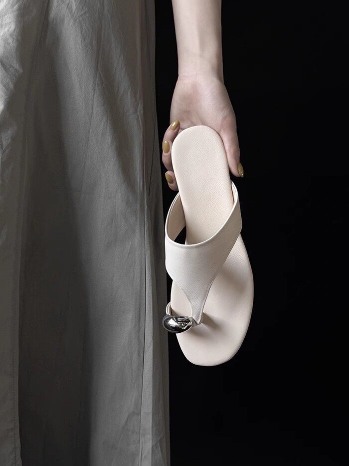 Damen Zehentrenner mit elegantem Schmuckdetail EB