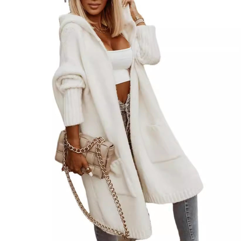 Damen lässige Strickjacke mit Kapuze und eingearbeitetem Schriftzug EB