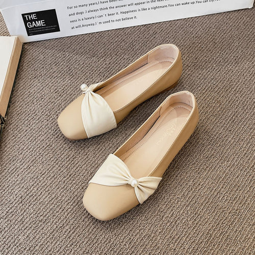 Damen elegante Ballerinas mit modischer Rüschendetail und Perlenakzent EB