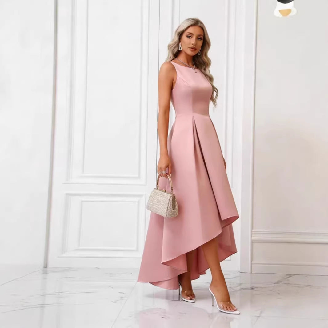 Damen Elegantes Abendkleid mit asymmetrischem Schnitt und raffinierten Falten EB
