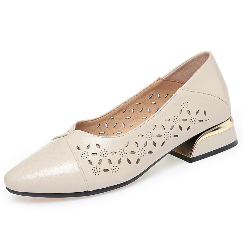 Damen Ballerinas mit dekorativem Lochdesign und elegantem Blockabsatz EB