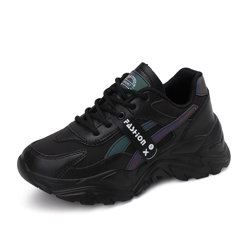 Damen Sportliche Sneaker mit atmungsaktiver Konstruktion und rutschfester Sohle EB