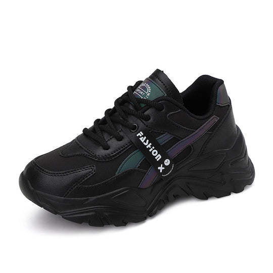 Damen Sportliche Sneaker mit atmungsaktiver Konstruktion und rutschfester Sohle EB
