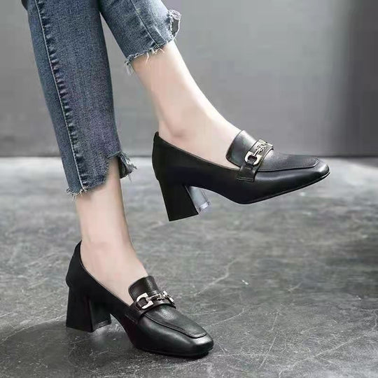 Damen moderne Sling-Pumps mit schickem Quadratverschluss und komfortablem Blockabsatz EB