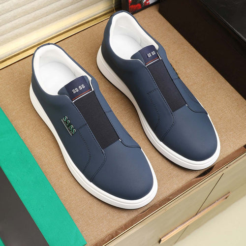 Damen Sportliche Slip-On Sneakers mit flexibler Sohle und dämpfendem Komfort EB