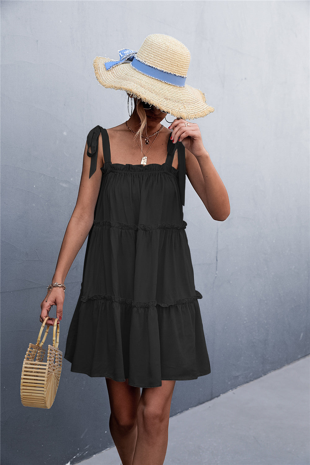 Damen luftiges Sommerkleid mit Rüschendetails und verstellbaren Trägern EB