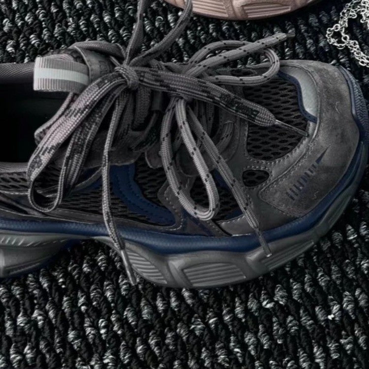 Damen Sportliche Lauf-Sneaker mit atmungsaktivem Mesh und dämpfender Sohle EB