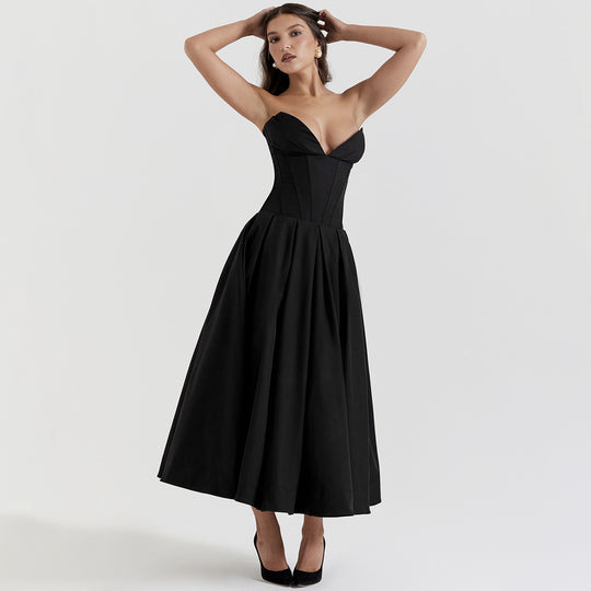 Damen Elegantes und figurbetontes Abendkleid mit tiefem Ausschnitt EB