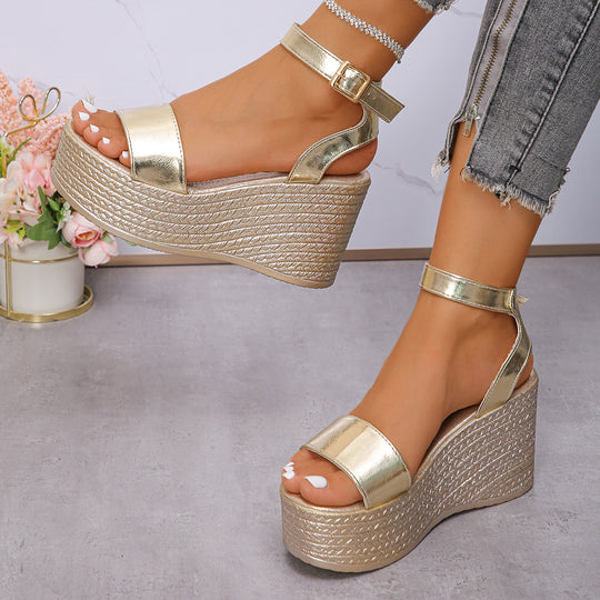 Damen Hochhackige Plateau-Sandalen mit verstellbarem Riemen und glanzvollem Finish EB