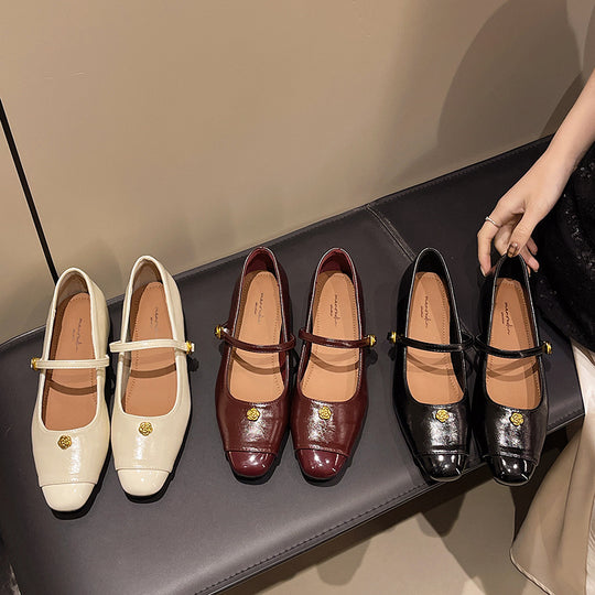 Damen Ballerina-Schuhe mit elegantem Riemchen und geschmackvollem Schmuckdetail EB