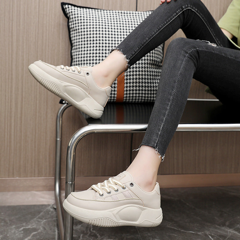 Damen Sneakers mit strukturiertem Obermaterial und rutschfester Sohle EB