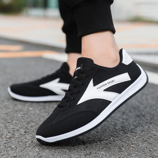 Damen Sportliche Sneakers mit atmungsaktiven Mesh-Einsätzen und dämpfender Sohle EB