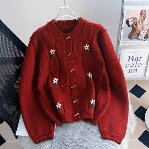 Damen Strickjacke mit floralem Zopfmuster und Holzknöpfen EB