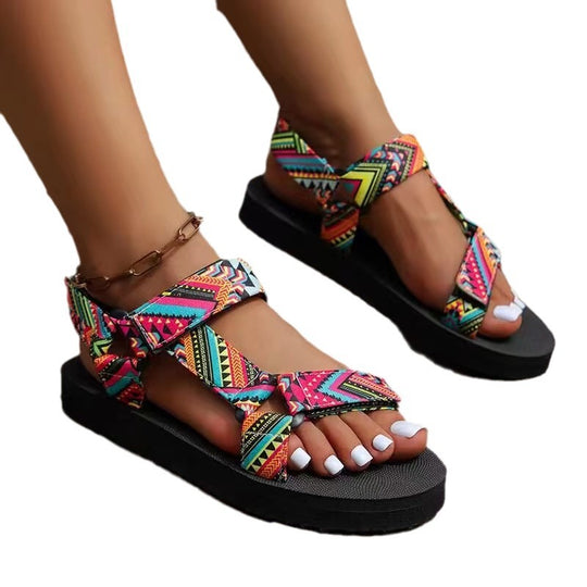 Damen komfortable und modische Sandalen mit buntem Ethno-Design EB