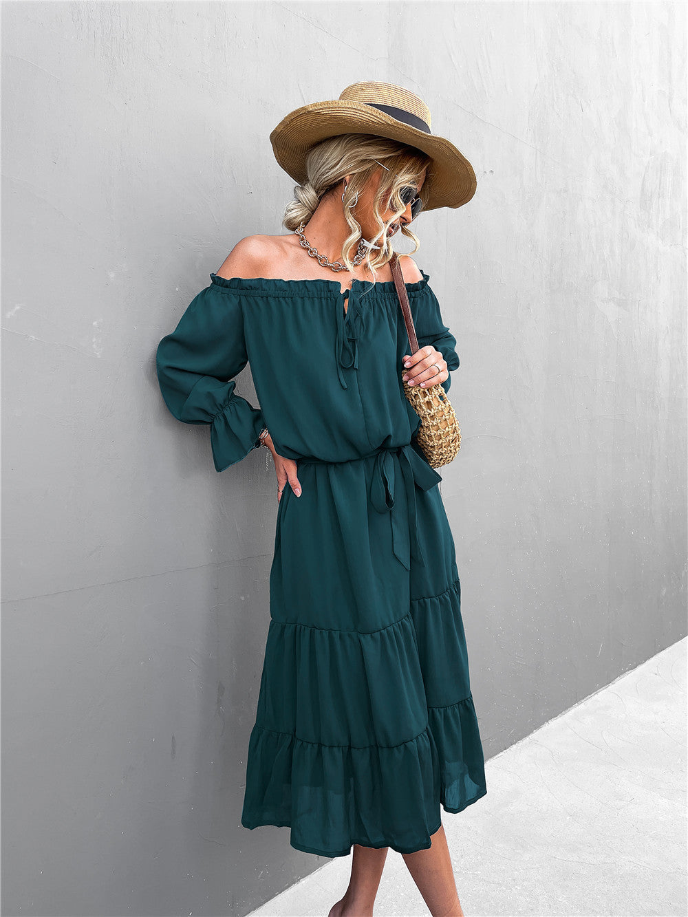 Damen lässiges Off-Shoulder Kleid mit Rüschensaum und Taillengürtel EB