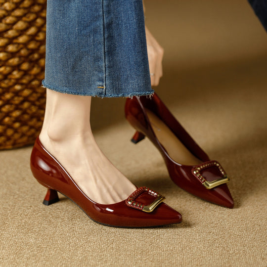 Damen elegante Pumps mit modischer Schnallenapplikation EB