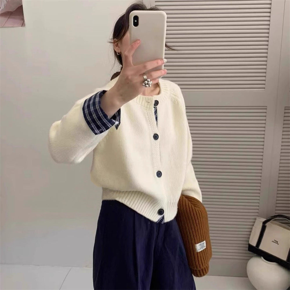 Damen Strickjacke mit eleganten Knopfdetails und hübschem Muster EB