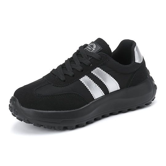 Damen nan retroorientierter City-Sneaker mit grobstolliger Laufsohle, gepolstertem Komfortfußbett und Wildlederbesatz EB